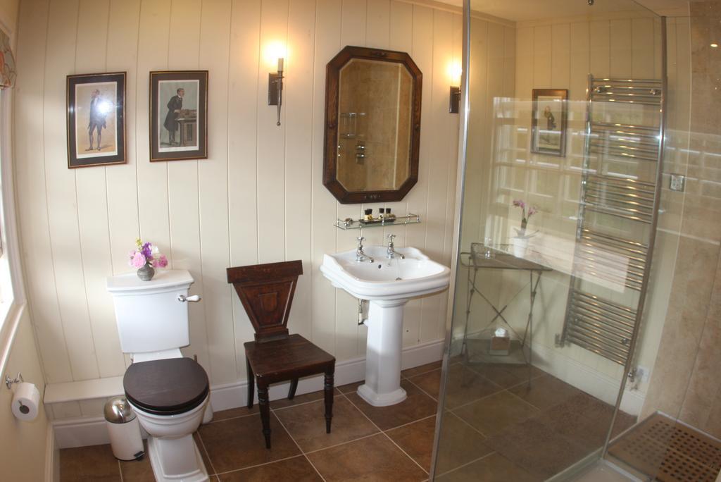 Bed and Breakfast Brook Farm Тонтон Номер фото